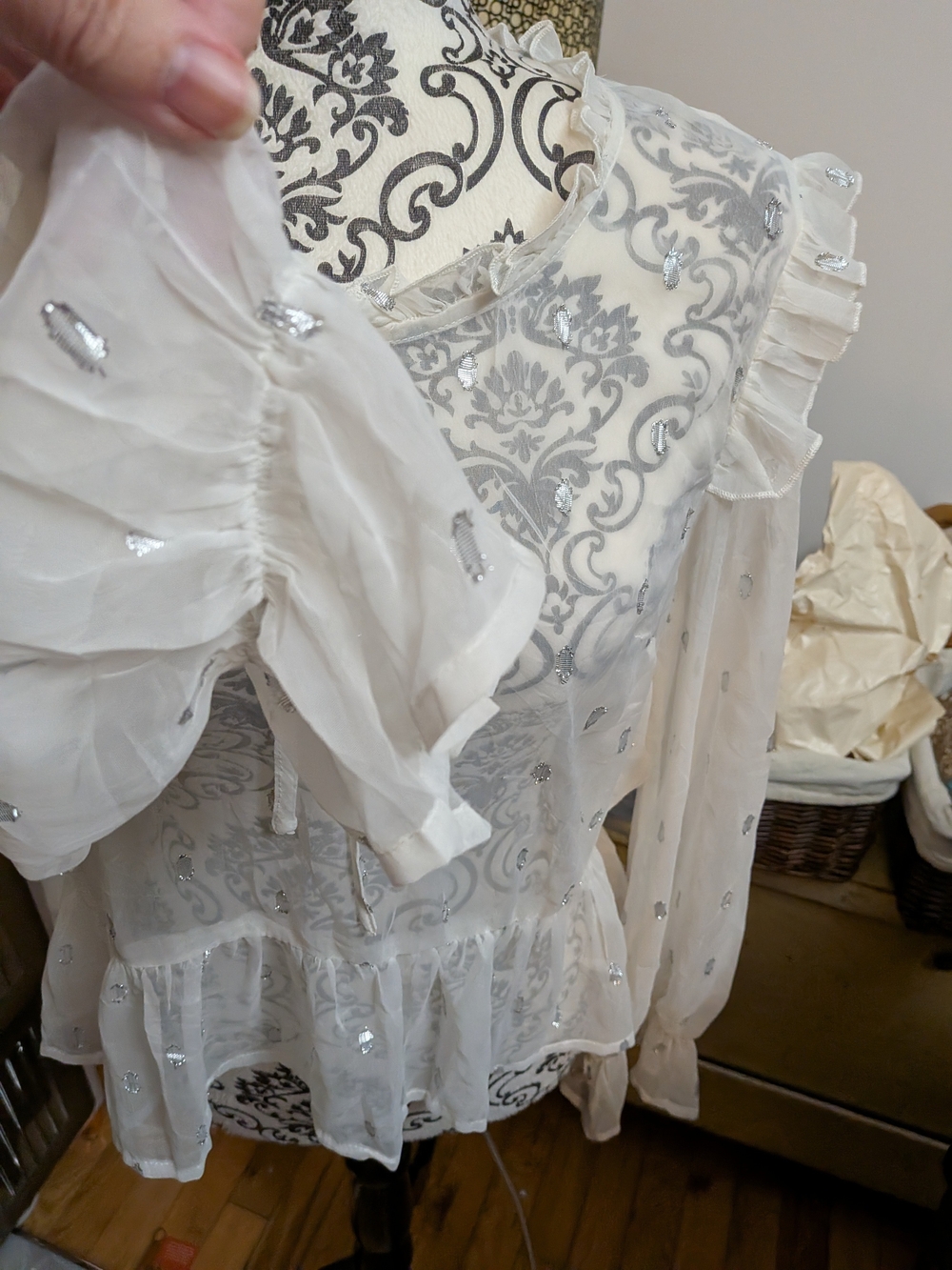 B.O.G Collection NWT Blouse - Picture 4 of 10